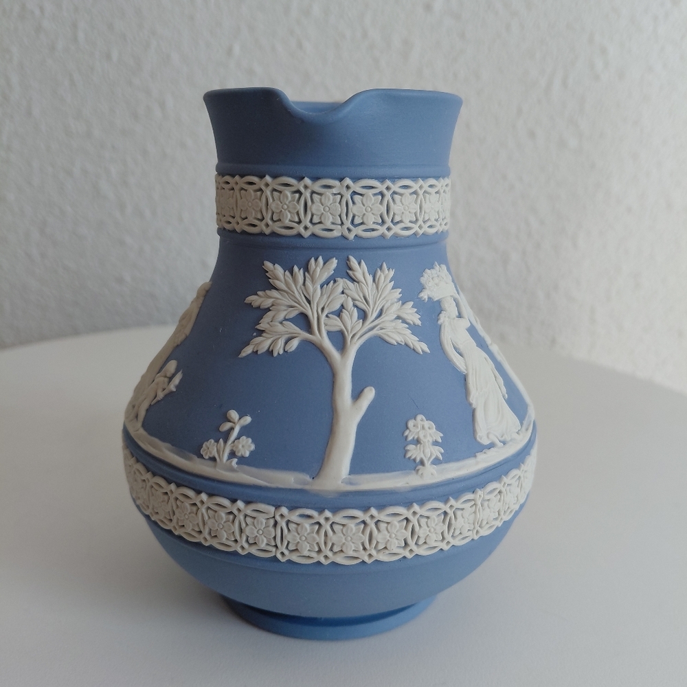 MC Antique Wedgwood Jasperware 5 " Tall Pitcher Etruscan Blue Classic - Picture 11 of 16